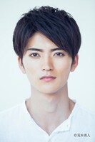 山本涼介