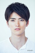 山本涼介