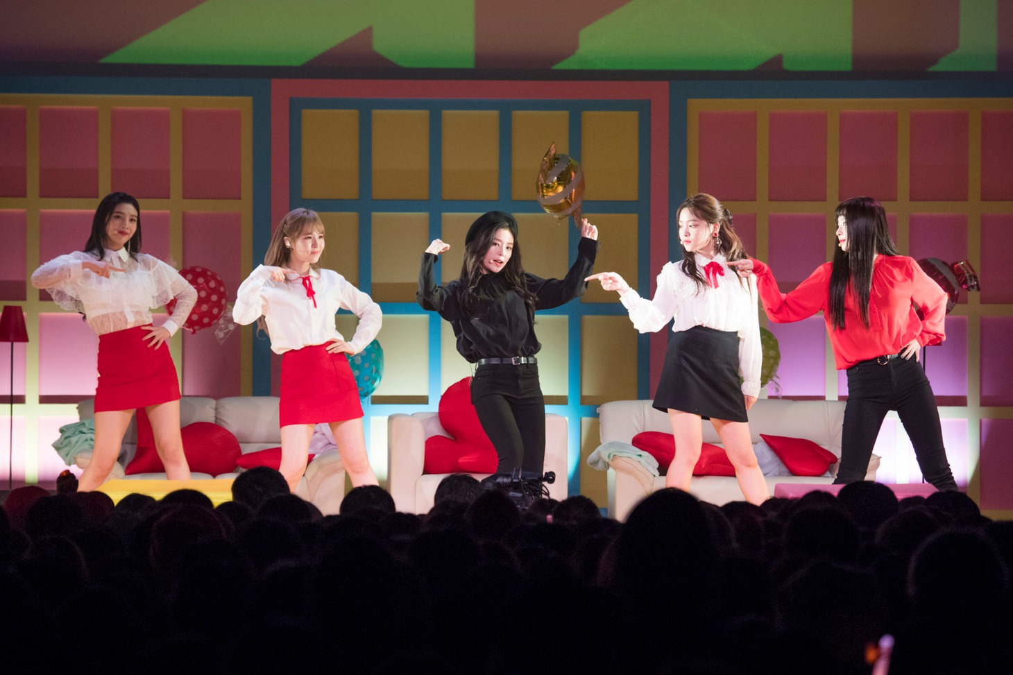 「Red Velvet Premium Showcase "ReVeluv-Baby Party"」の様子。