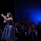 May J.初のフルオーケストラコンサート、豊かな歌声響かせた17曲