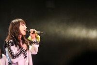 ぺいにゃむにゃむ（撮影：タマイシンゴ）