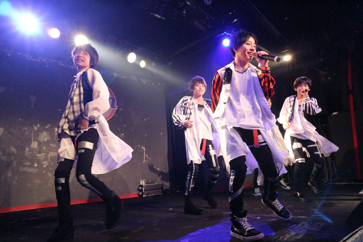 BATTLE BOYS