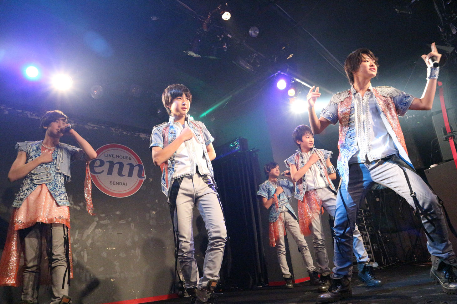 BATTLE BOYS
