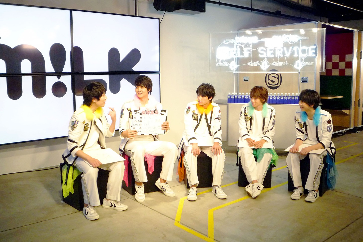 「M!LK スペシャル～はじめまして、僕たちM!LKです！～」のワンシーン。