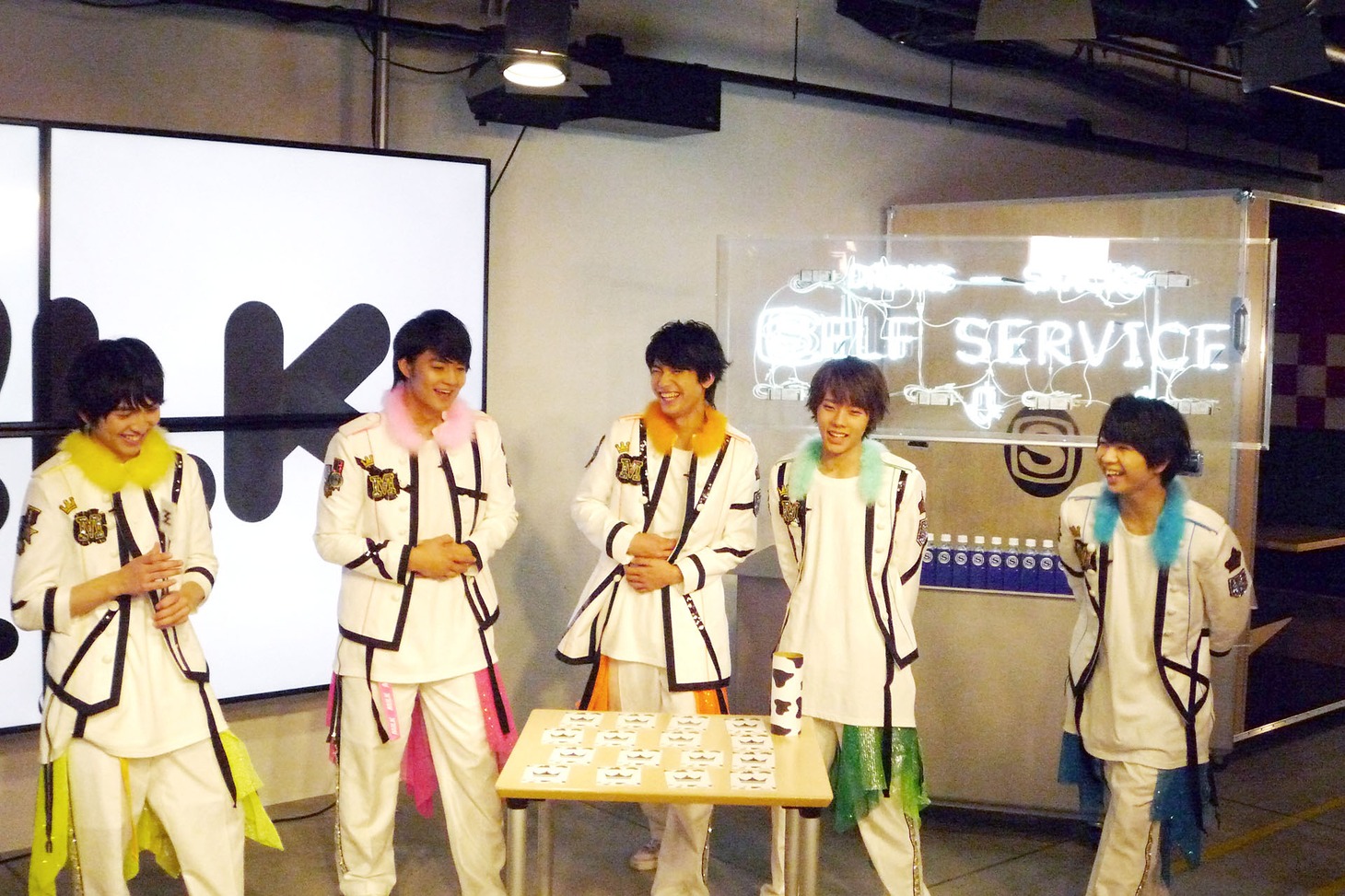 「M!LK スペシャル～はじめまして、僕たちM!LKです！～」のワンシーン。