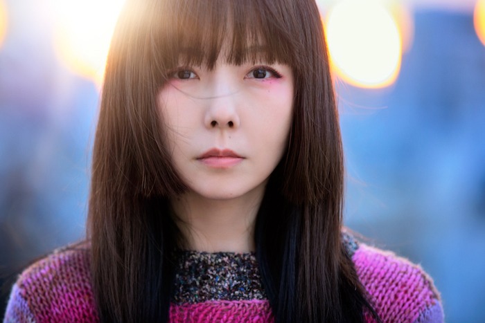 aikoの新たなアーティスト写真。