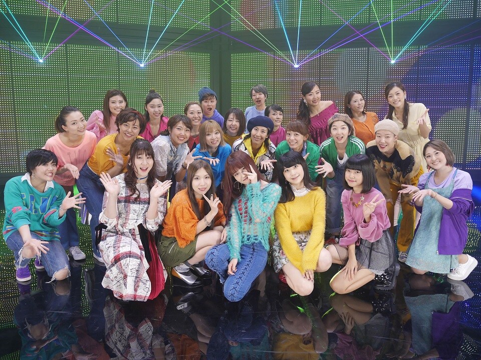 Little Glee Monster「OVER」ミュージックビデオ撮影時のオフショット。