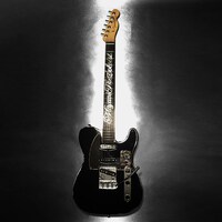 MIYAVI×タカヒロミヤシタザソロイストのフェンダー製ギター