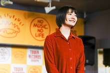 吉木悠佳「YOSHIKI NOW」発売記念イベントの様子。（写真提供：エイトワン）