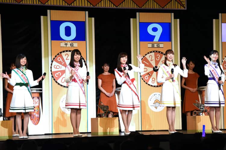 幸運の女神ももクロ 1等決める宝くじ抽選会にドキドキ やっと解放された イベントレポート 写真17枚 音楽ナタリー