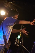 小池貞利(Vo, G)(撮影:村井香)