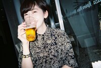 鈴木真海子（chelmico）