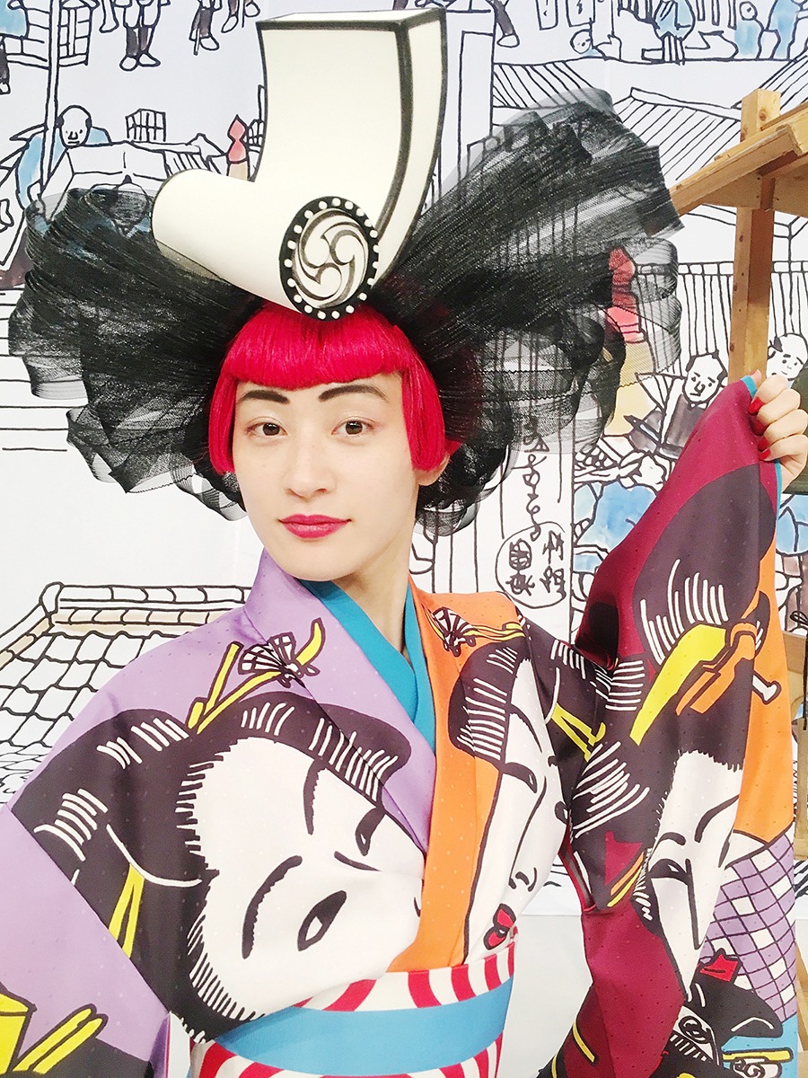 コムアイ（水曜日のカンパネラ）