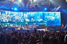 「GLAY ARENA TOUR 2017 "SUMMERDELICS"」神奈川・横浜アリーナ公演の様子。