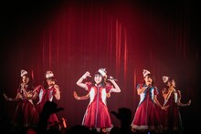 ばってん少女隊「ばってん少女隊の、田舎娘2nd～カユい所まで手を届け鯛ツアー」東京・TSUTAYA O-EAST公演の様子。（Photo by Ray Otabe）