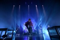 nqrse（撮影：岡本麻衣）