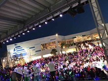 M!LKの1stアルバム「王様の牛乳」リリースイベントの様子。