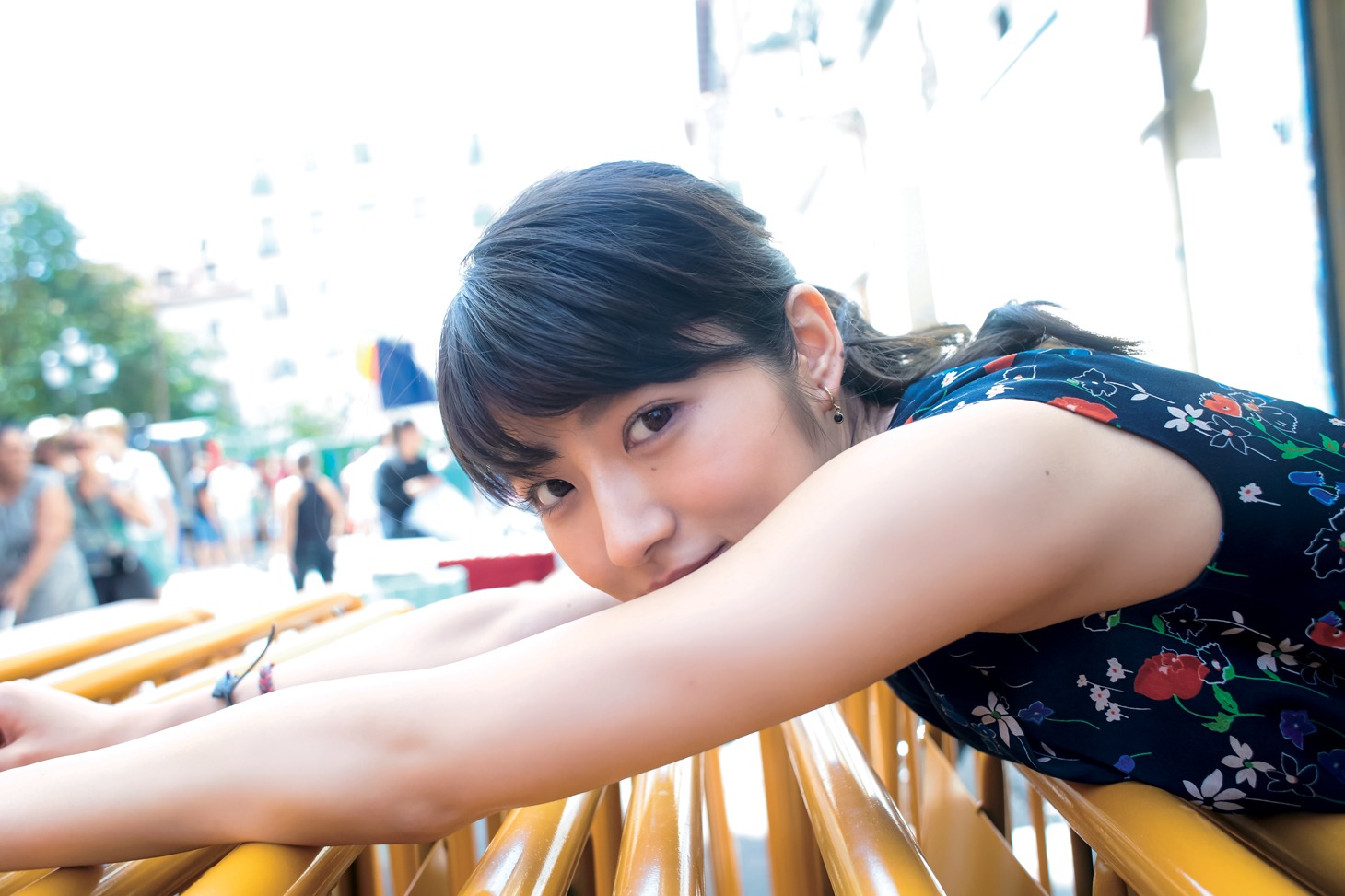 若月佑美「パレット」より。(c)桑島智輝 / 週刊ヤングジャンプ