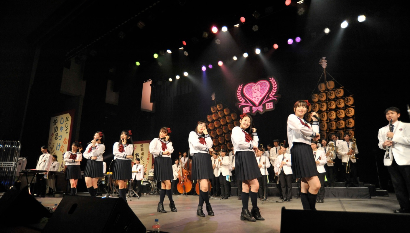 「私立恵比寿中学秋田分校～学芸会は3杯目が一番美味い」の様子。（写真提供：SMEレコーズ）