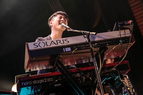 成田ハネダ（Key）（Photo by Yosuke Torii）