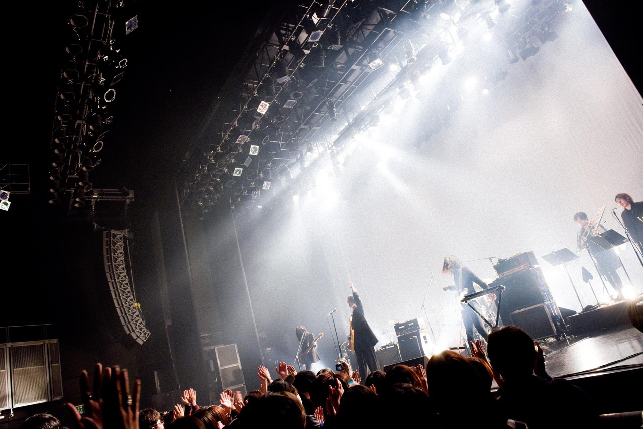 THE NOVEMBERS「TOUR - Before Today -」東京・マイナビBLITZ赤坂公演の様子。（Photo by Daisuke Miyashita）