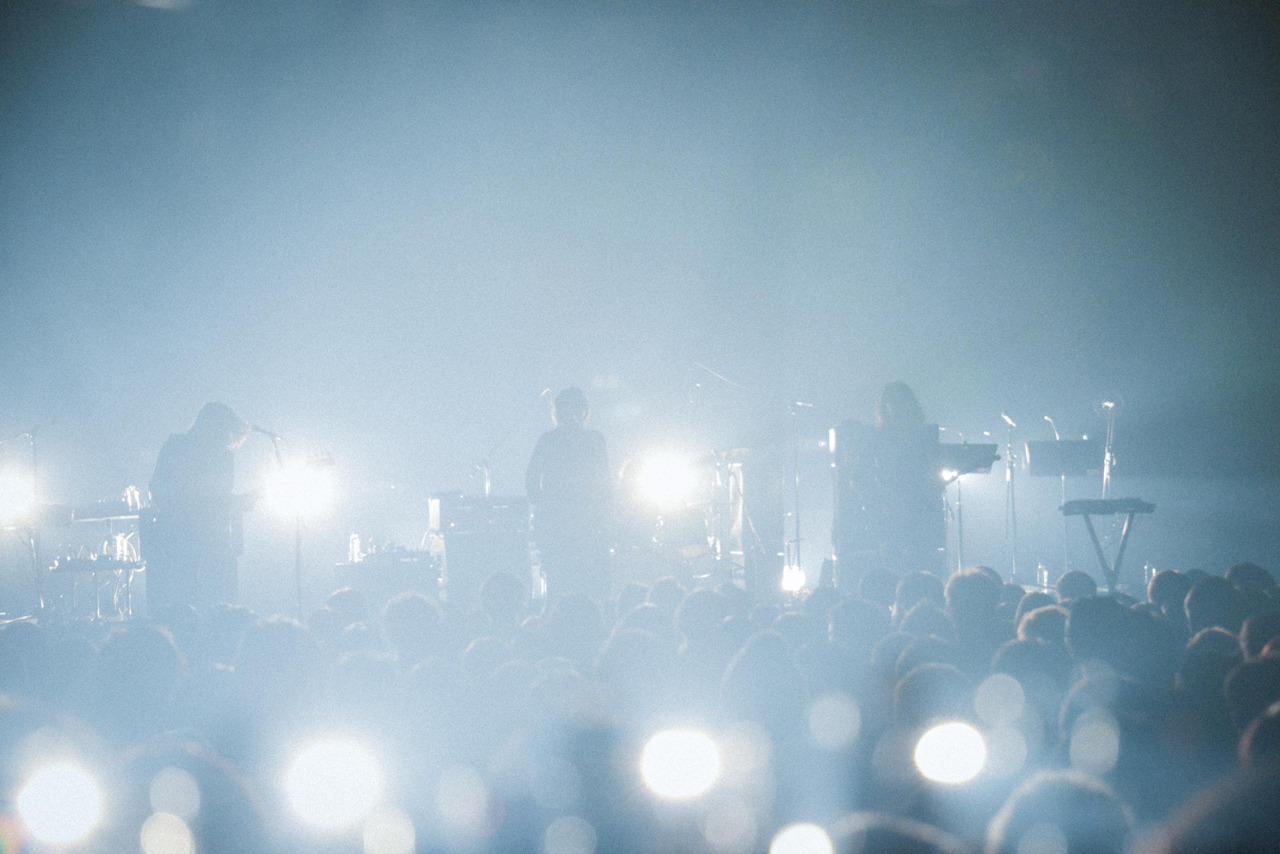 THE NOVEMBERS「TOUR - Before Today -」東京・マイナビBLITZ赤坂公演の様子。（Photo by Daisuke Miyashita）