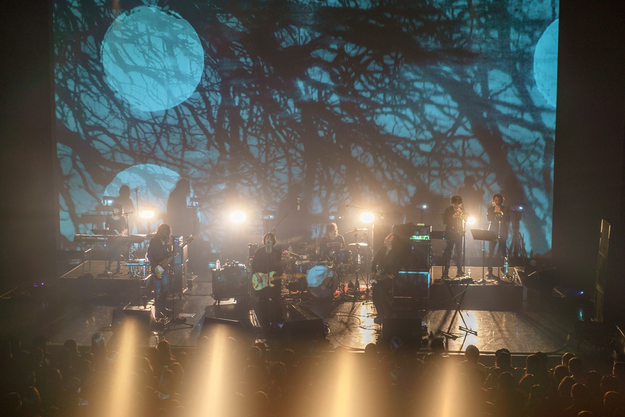 THE NOVEMBERS「TOUR - Before Today -」東京・マイナビBLITZ赤坂公演の様子。（Photo by Atsuki Umeda）