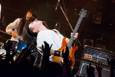 夏目創太（G, Cho）（撮影：高村勇一郎）