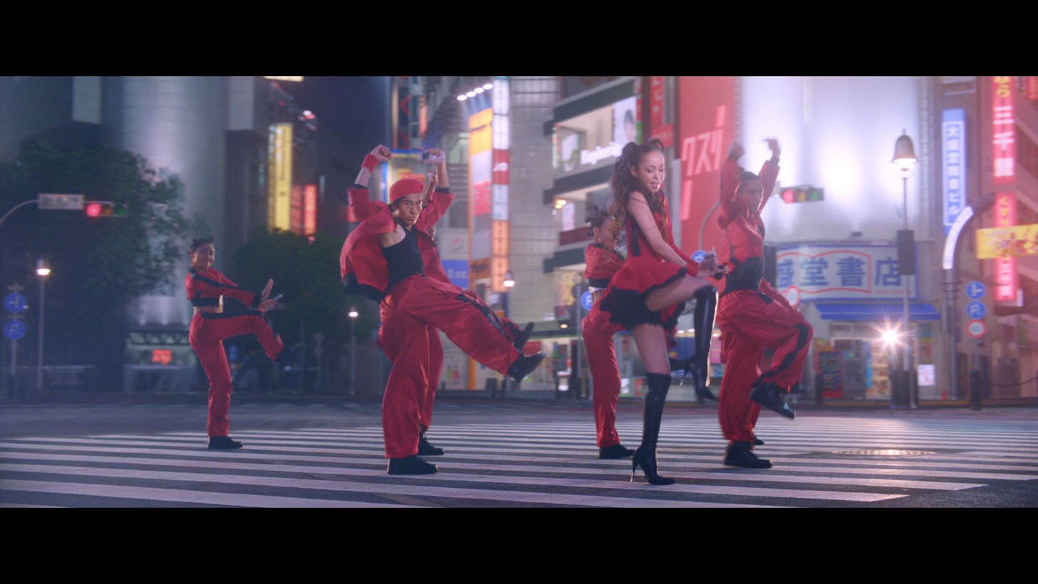 CM「namie amuro×docomo 25年の軌跡」のワンシーン。