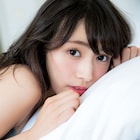 欅坂46渡辺梨加、“饒舌な眼差し”向ける水着カット公開