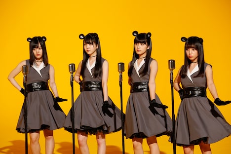 マウスバンドのコーラス隊として乃木マウスの仲間入りを果たした乃木坂46の3期生。