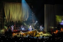 SILENT SIREN（Photo by HAJIME KAMIIISAKA）