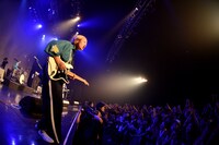 tricot「【LIVE TIPS】tricot VS 47 Tour Final presented by WOWOW」の様子。（撮影：半田“H.and.A”安政［Showcase］）