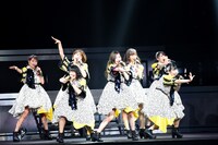 「Juice=Juice LIVE ALOUND 2017 FINAL at 日本武道館 ～ Seven Squeeze!～」の様子。