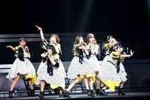 「Juice=Juice LIVE ALOUND 2017 FINAL at 日本武道館 ～ Seven Squeeze!～」の様子。
