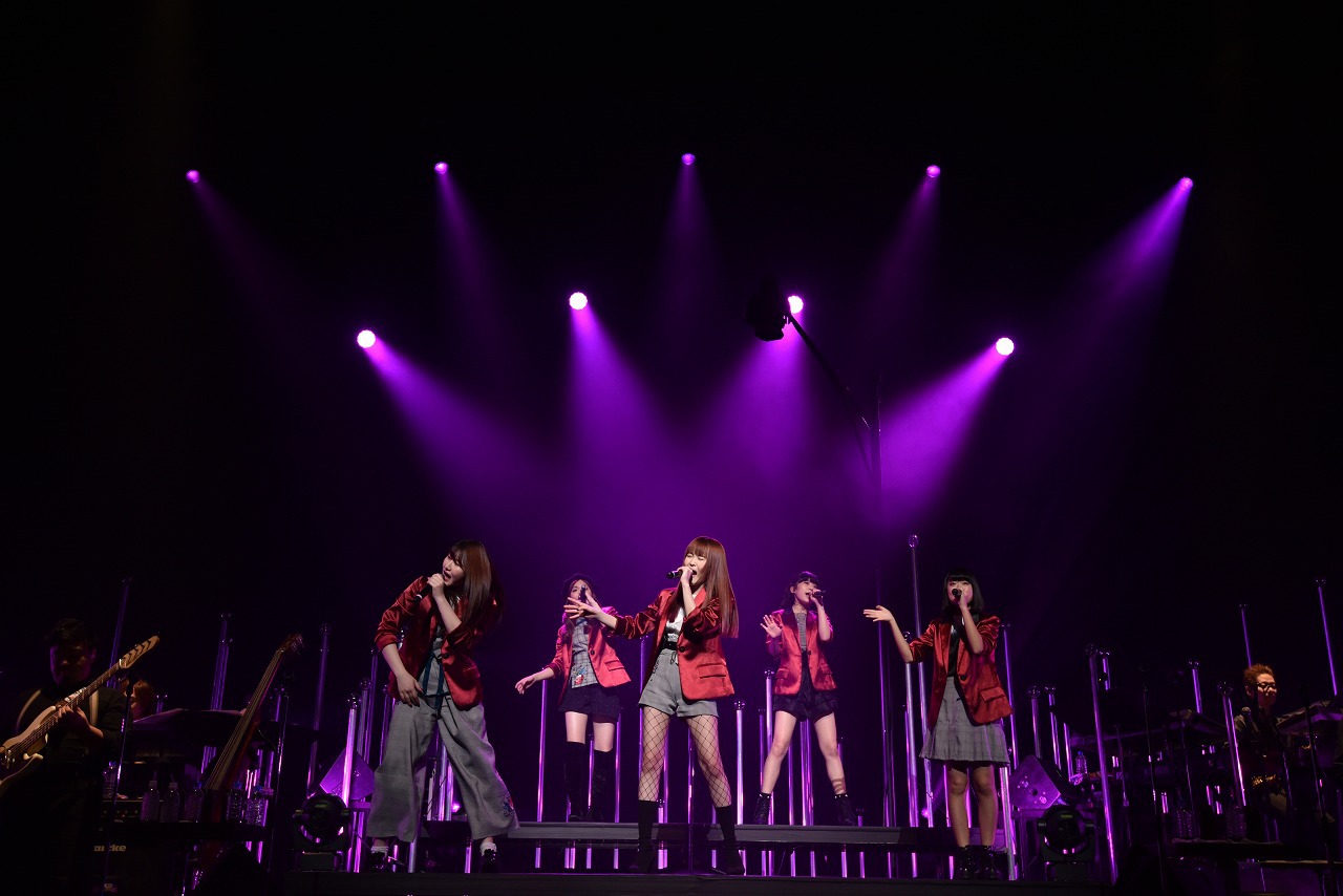 Little Glee Monster「リトグリライブツアー2017 秋 Let's Grooooove !!!!! Monster」東京・東京国際フォーラム ホールA公演の様子。（写真提供：Sony Music Records）