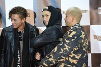 左からKAZUKI、SWAY、KUBO-C。