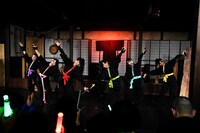 「DEADHEAT SHOW」を繰り広げるときめき▽宣伝部。（写真提供：ユニバーサルシグマ）