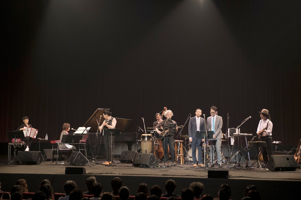 細野晴臣、ナイツ&清水姉弟が駆けつけたツアー東京公演