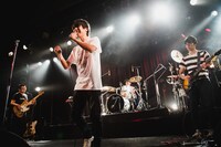 トリプルファイヤー（撮影：二宮ユーキ）