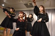 フィロソフィーのダンス「ザ・ファウンダー」リリースイベントの様子。