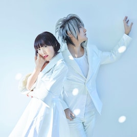 angelaニコ生で年末特番、河口湖ライブ全編配信&大忘年会