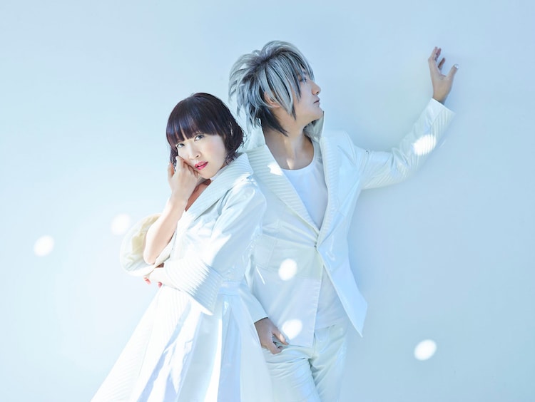 大人なのにはしゃぎすぎたangelaが謝罪 正式な最新ビジュアル公開 音楽ナタリー