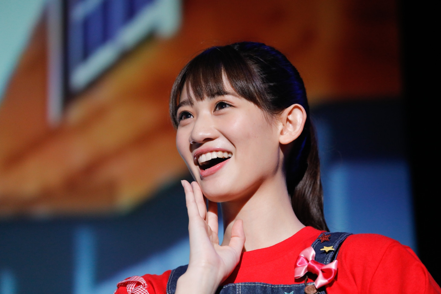 秋本帆華