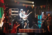 手島いさむ（G / ユニコーン、電大）とたこ虹メンバー。（撮影：笹森健一）