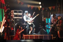 手島いさむ（G / ユニコーン、電大）とたこ虹メンバー。（撮影：笹森健一）