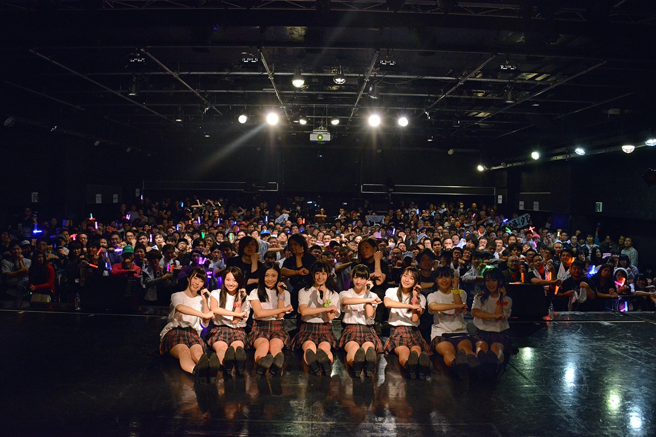 転校少女歌撃団 4thワンマンライブで行われた記念撮影。