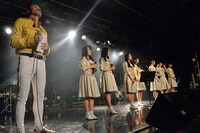 スベリー・マーキュリー（こんにちは計画）と転校少女歌撃団。