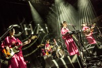 CHAI「1st Album『PINK』発売記念『やっぱり育ちたいトゥアー』」東京・WWW公演の様子。（撮影：中磯ヨシオ）