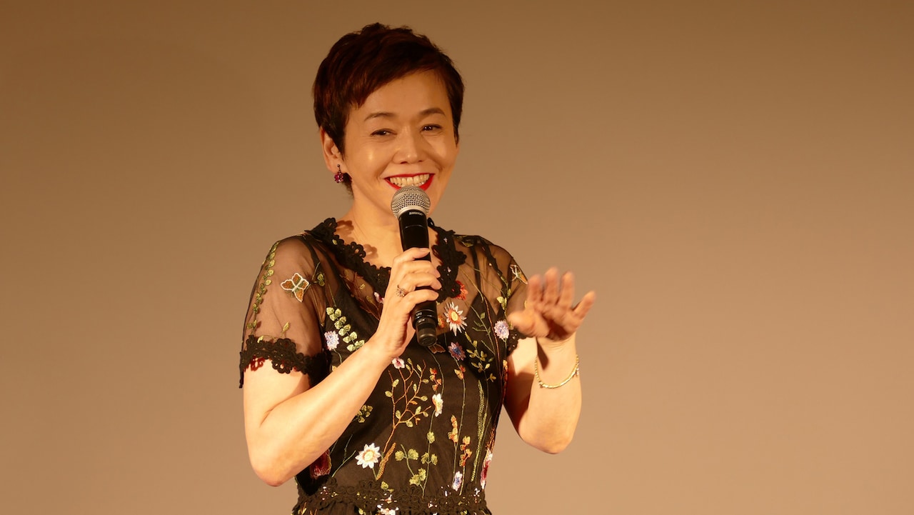 大竹しのぶ、タワレコで熱唱＆40年ぶり握手会でファンと触れ合い